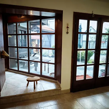 Chalet White Wolf